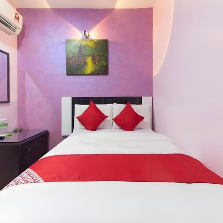 Hotel Sunsurya Кланг Экстерьер фото