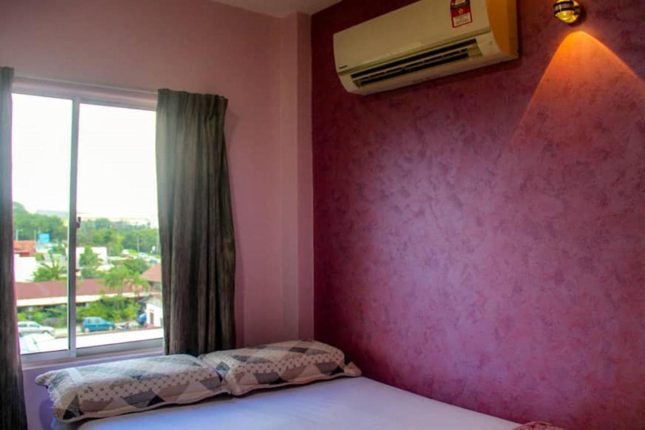 Hotel Sunsurya Кланг Экстерьер фото