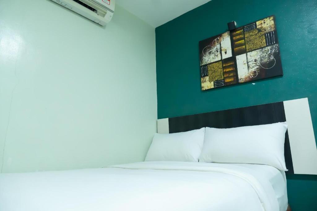 Hotel Sunsurya Кланг Экстерьер фото