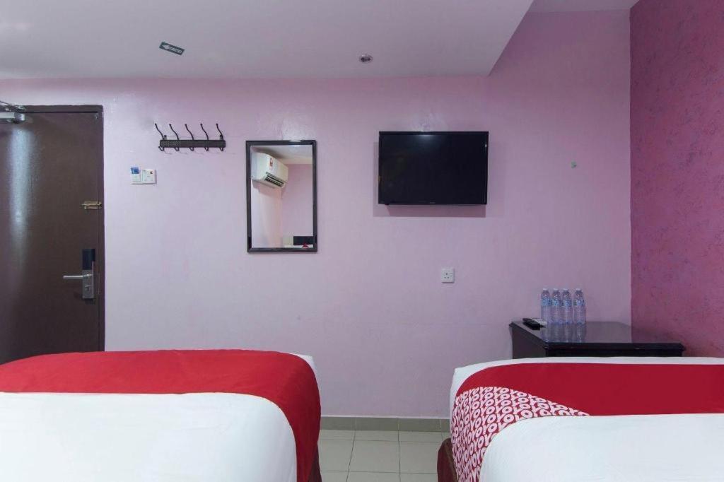 Hotel Sunsurya Кланг Экстерьер фото