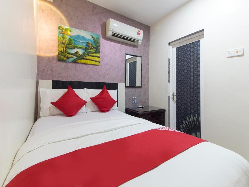 Hotel Sunsurya Кланг Экстерьер фото